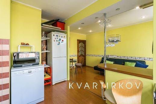 Посуточно Новый Арбат 26, Москва - квартира посуточно