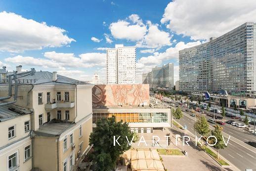 Посуточно Новый Арбат 26, Москва - квартира посуточно