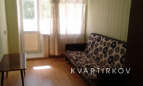 offered 3 rooms at the Central Square, Іжевськ - квартира подобово