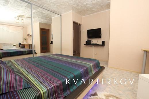 Сдается посуточно квартира, собственница, Екатеринбург - квартира посуточно