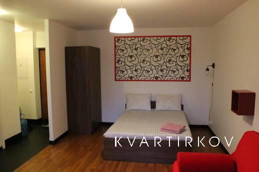 В краткосрочную аренду сдается новая однокомнатная квартира,