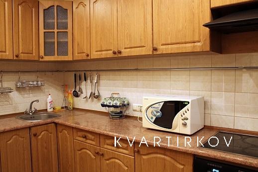 Сдается квартира посуточно, собственница, Екатеринбург - квартира посуточно