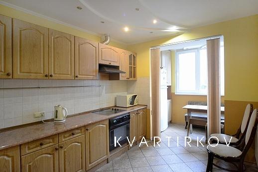 Сдается квартира посуточно, собственница, Екатеринбург - квартира посуточно