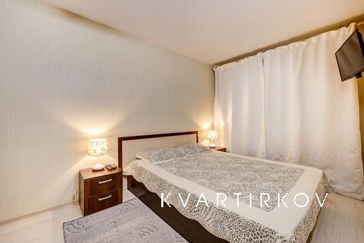 Идеально чистая и уютная квартира/посуточно.
в двух минутах 