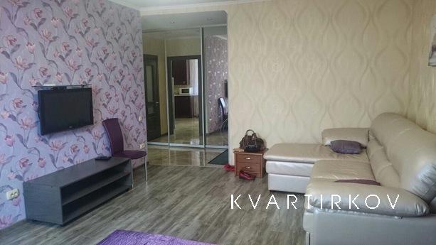 Почасовые и посуточные квартиры, чистые и ухоженные! Имеется