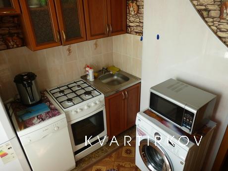 1 комнатная квартира Сидоренко 32, Комсомольск-на-Амуре - квартира посуточно