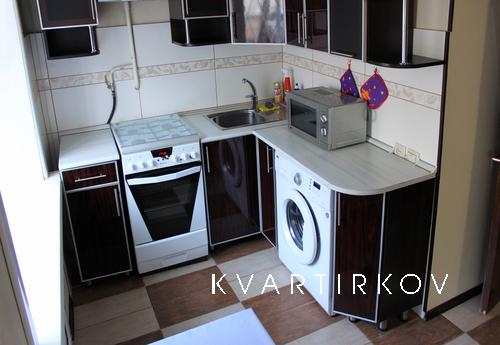 2-комнатная квартира посуточно, Комсомольск-на-Амуре - квартира посуточно