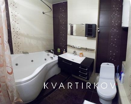 Однокомнатная светлая студия, Тюмень - квартира посуточно