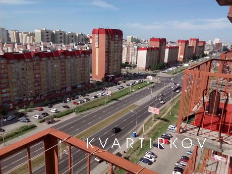 Однокомнатная светлая квартира эконом, Тюмень - квартира посуточно