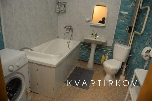 1 Bedroom clean apartment, Tyumen - apartment by the day