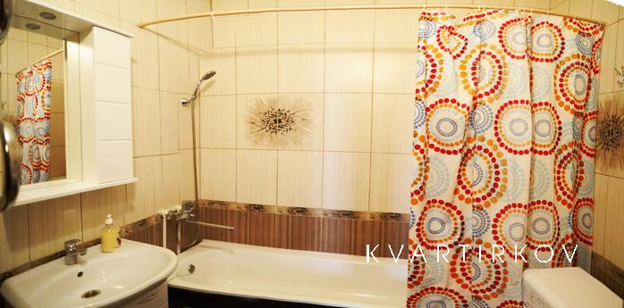 Двухкомнатная чистая квартира в центре, Тюмень - квартира посуточно