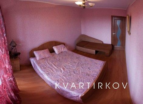 Трехкомнатная уютная квартира, Тюмень - квартира посуточно