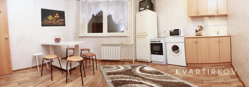 Bedroom bright apartment, Tyumen - apartment by the day