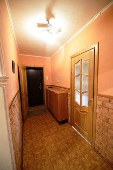 Трехкомнатная светлая квартира, Тюмень - квартира посуточно