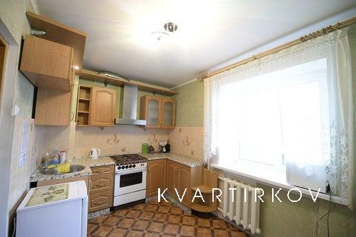 Трехкомнатная светлая квартира, Тюмень - квартира посуточно