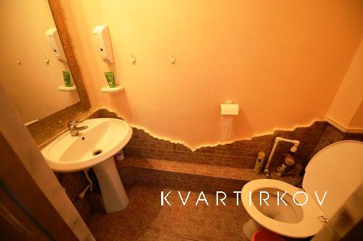 Четырехкомнатная большая квартира, Тюмень - квартира посуточно