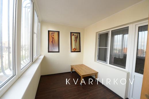 Четырехкомнатная большая квартира, Тюмень - квартира посуточно