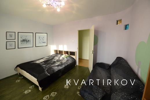 Четырехкомнатная большая квартира, Тюмень - квартира посуточно