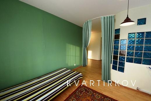 Четырехкомнатная большая квартира, Тюмень - квартира посуточно