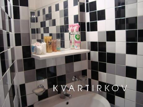 I rent a house on the bank of the Dniepe, Dnipro (Dnipropetrovsk) - apartment by the day