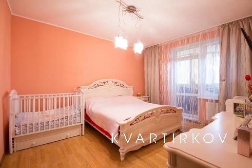 Spacious apartment, Відноє - квартира подобово