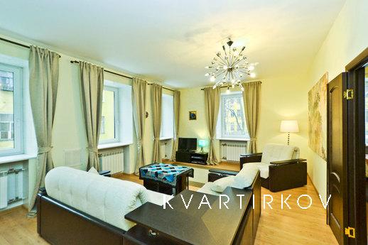 Rent in the center of St. Petersburg, Saint Petersburg - apartment by the day