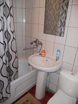 1 комнатная квартира в центре, Тюмень - квартира посуточно