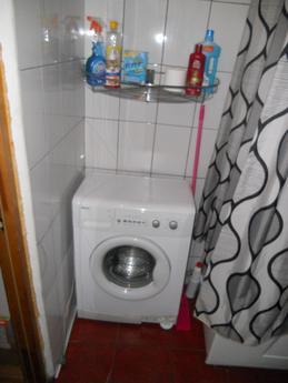 1 комнатная квартира в центре, Тюмень - квартира посуточно