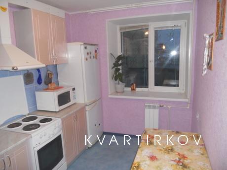 3 комнатная квартира ЖД Вокзал, Тюмень - квартира посуточно