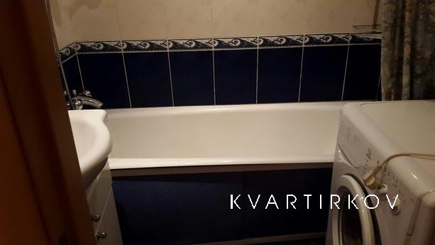 3 комнатная квартира ЖД Вокзал, Тюмень - квартира посуточно