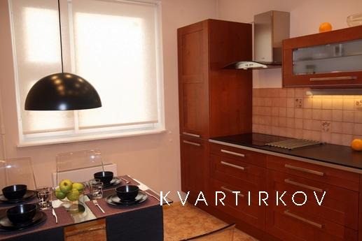 2 bedroom apartment for rent, Tyumen - apartment by the day