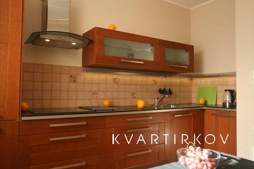 2 bedroom apartment for rent, Tyumen - apartment by the day