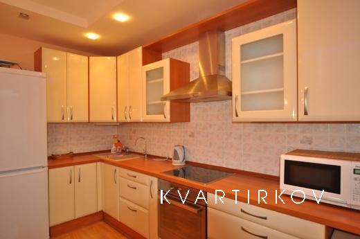 1 кв тюменский мкр, Тюмень - квартира посуточно