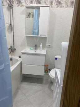 Rent modern apartment building again, Chernomorsk (Illichivsk) - apartment by the day