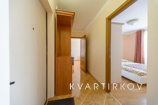 2 bedroom apartment, Kyiv - apartment by the day