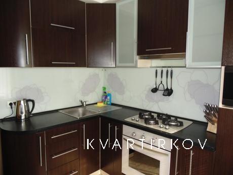 Rent daily, and hourly (50 g / h), very cozy apartment with 