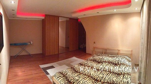 класс 'Комфорт' (кровать), Сургут - квартира посуточно