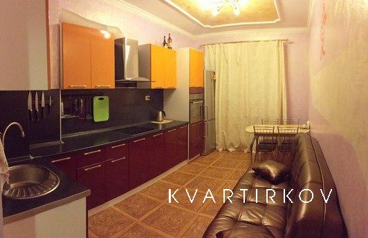 класс 'Комфорт' (кровать, диван), Сургут - квартира посуточно