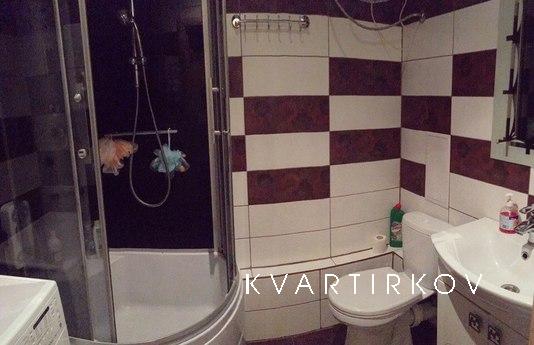 класс 'Комфорт' (кровать, диван), Сургут - квартира посуточно