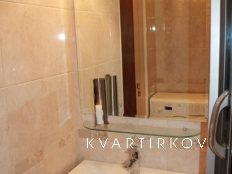 1 bedroom apartment at the railway, Yekaterinburg - apartment by the day