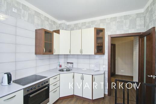 2 комн квартира возле Аквапарка, Сургут - квартира посуточно