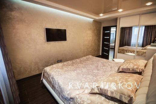 Spacious, elegant apartment, Stavropol - apartment by the day