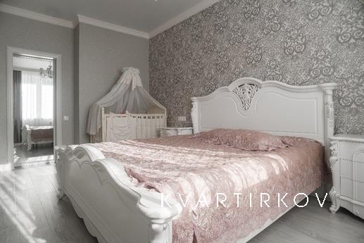 For rent luxury apartment, Stavropol - apartment by the day