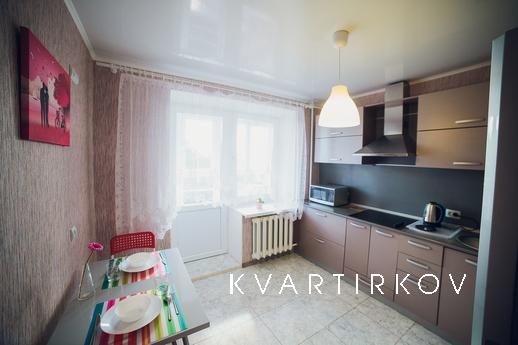 Посуточно Уфа, 8 Марта, 32/1(122) 6 этаж, Уфа - квартира посуточно