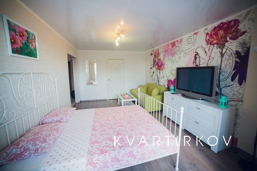 Посуточно Уфа, 8 Марта, 32/1(122) 6 этаж, Уфа - квартира посуточно