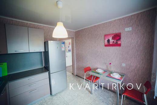 Посуточно Уфа, 8 Марта, 32/1(122) 6 этаж, Уфа - квартира посуточно