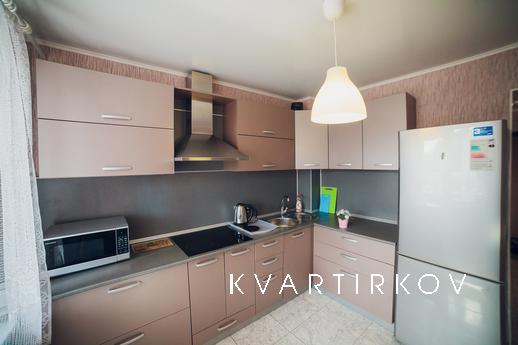 Посуточно Уфа, 8 Марта, 32/1(122) 6 этаж, Уфа - квартира посуточно