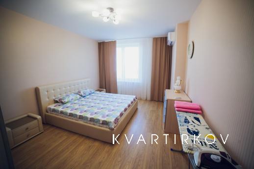 Посуточно Комсомольская,15(851)22 этаж, Уфа - квартира посуточно