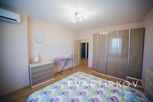 Посуточно Комсомольская,15(851)22 этаж, Уфа - квартира посуточно