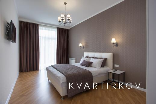 De Luxe studio with separate bedroom, Mykolaiv - apartment by the day